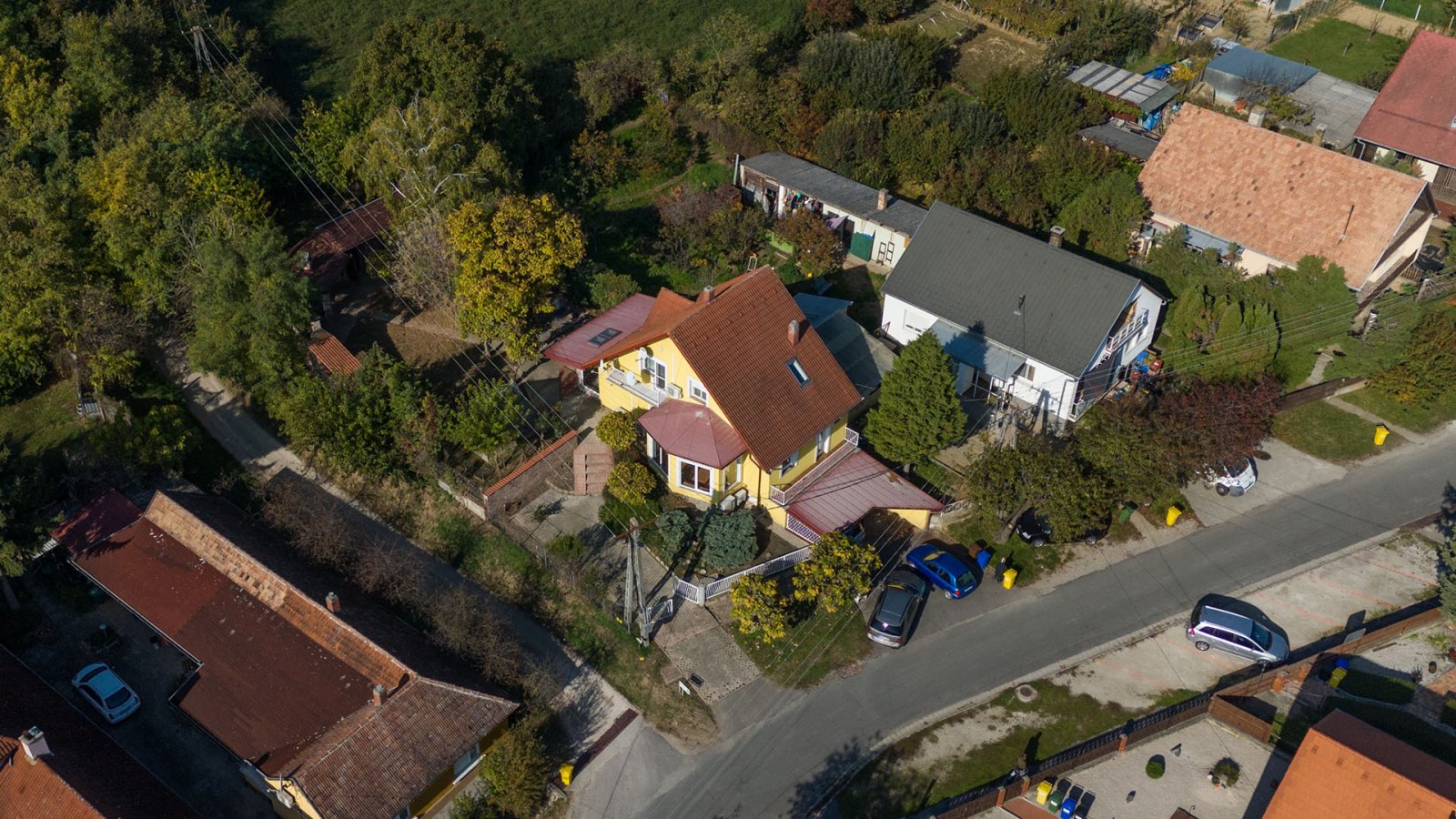 Familienhaus mit 3 Schlafzimmern und einer Gartenoase in Ungarn (33760) — exclusive-hd