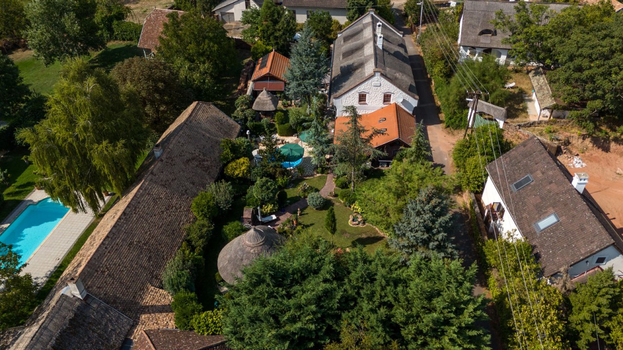 Rarität im Balaton-Hochland: Luxuriöses Bauernhaus, liebevoll renoviert (11485)