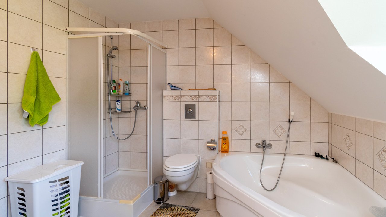 Außergewöhnliches Familienhaus am Plattensee (AAA) (33765)