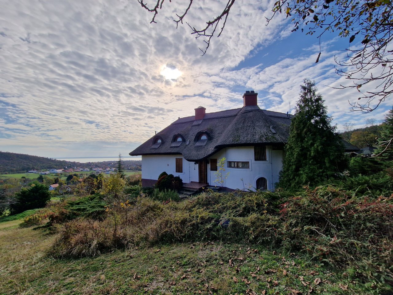 (AAAC) Fantastisches Anwesen mit Panoramablick auf den Balaton in Ruhelage (HCM03-3)
