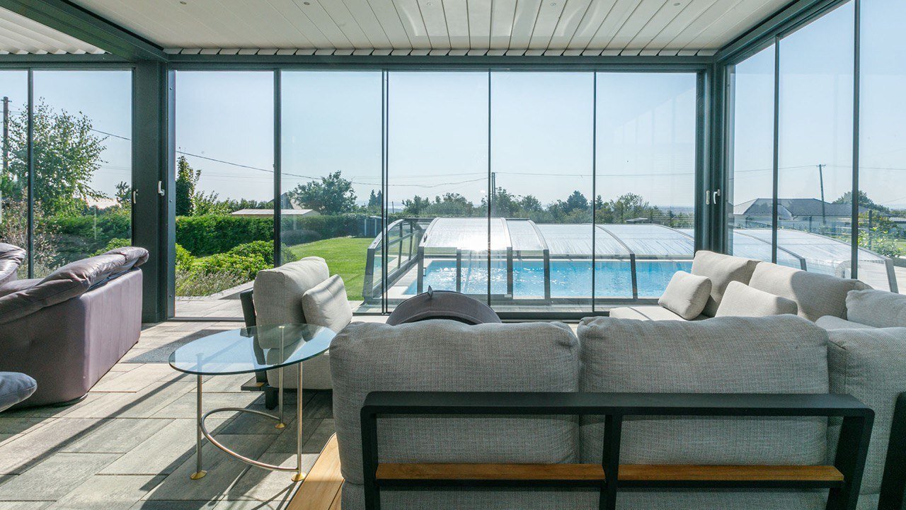 Außergewöhnliche Neubau-Villa mit Seeblick am Nordufer des Balaton (33434)