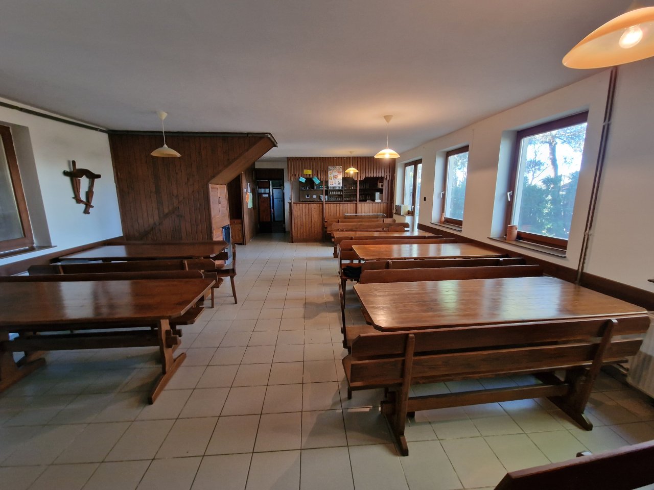 (ABA) Jugend-Landschulheim, Sportpension, Ferienlager oder? (CM045-2)