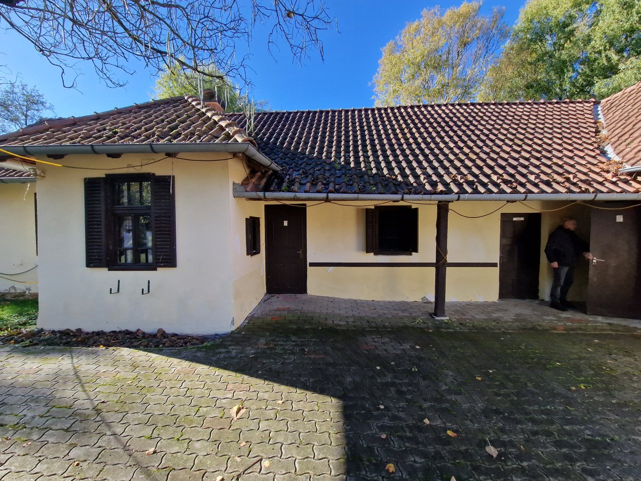 (ABA) Jugend-Landschulheim, Sportpension, Ferienlager oder? (CM045-2)