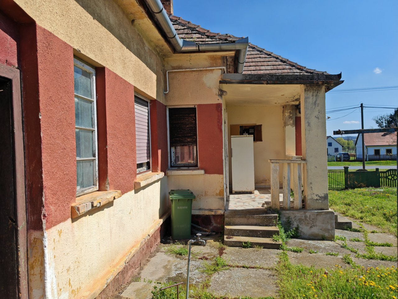 Großes Wohnhaus in netter Lage bietet ein enormes Potential (BCA) (CM197)
