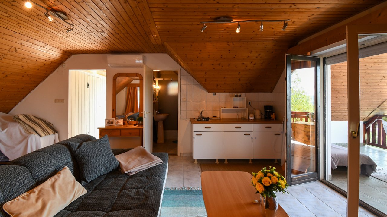 Landhaus in diskreter Lage mit Panoramablick bei Heviz (AAA) (22082-2)