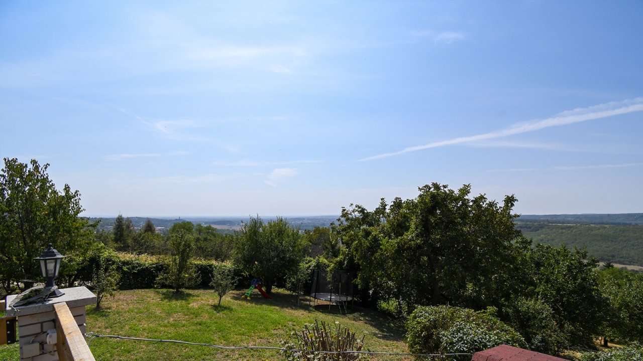 Landhaus in diskreter Lage mit Panoramablick bei Heviz (AAA) (22082-2)