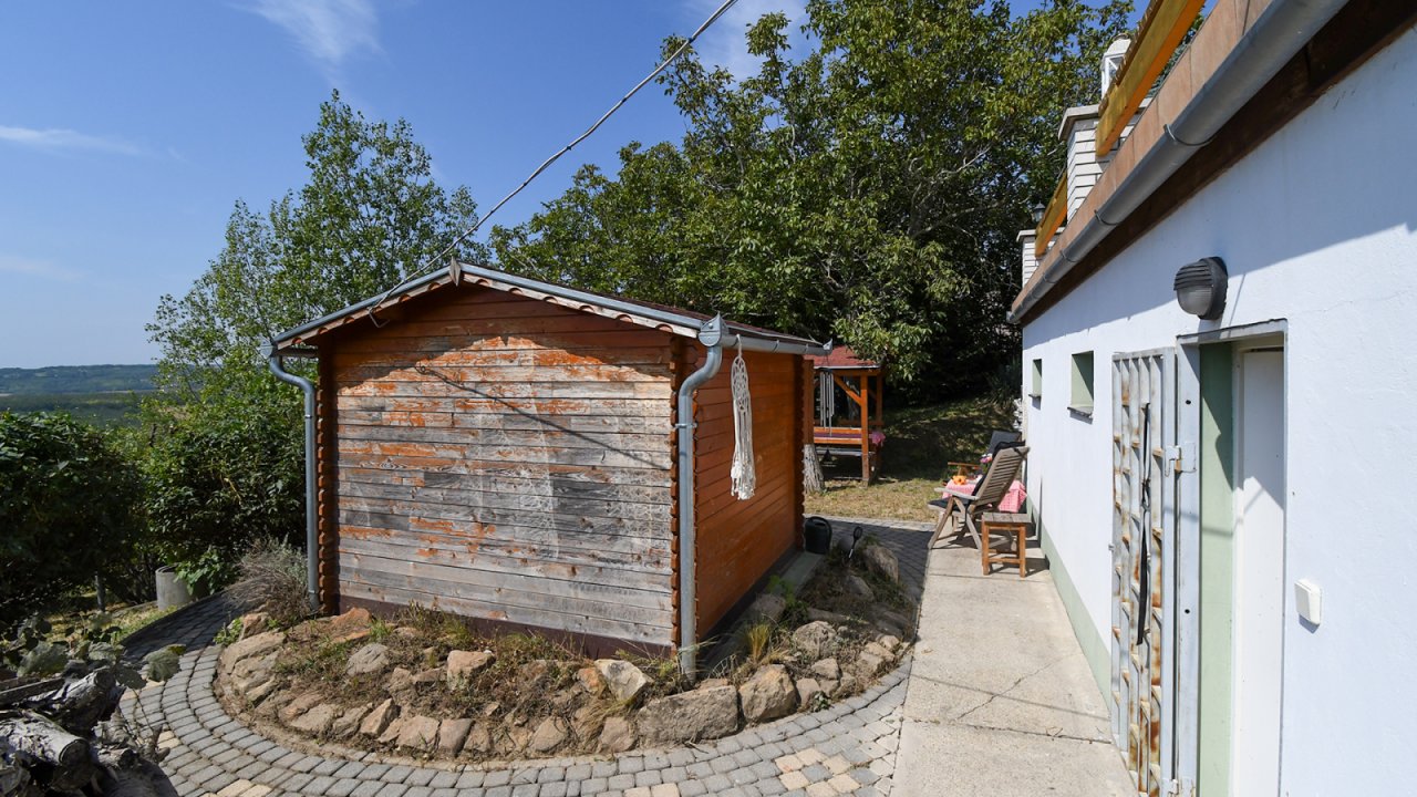 Landhaus in diskreter Lage mit Panoramablick bei Heviz (AAA) (22082-2)