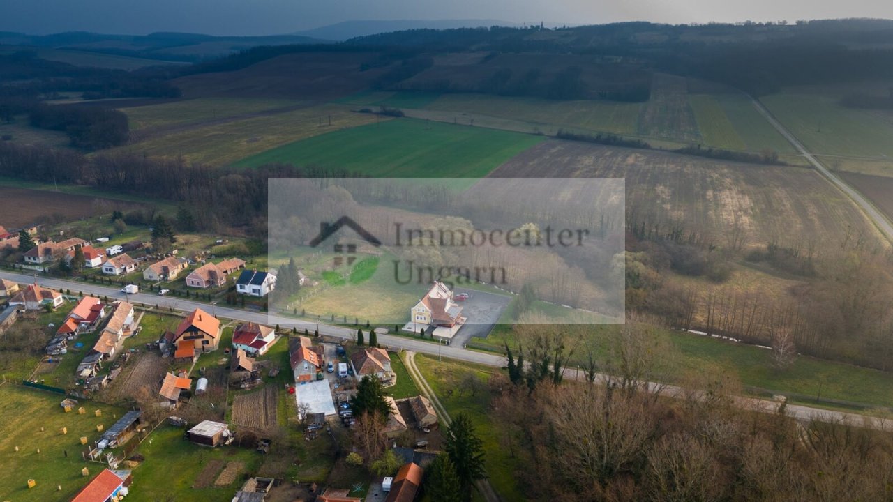 (BAA) Hervorragend eingeführtes Gasthaus mit 4 Fremdenzimmern im Zalatal (CM016-2) — exclusive-hd