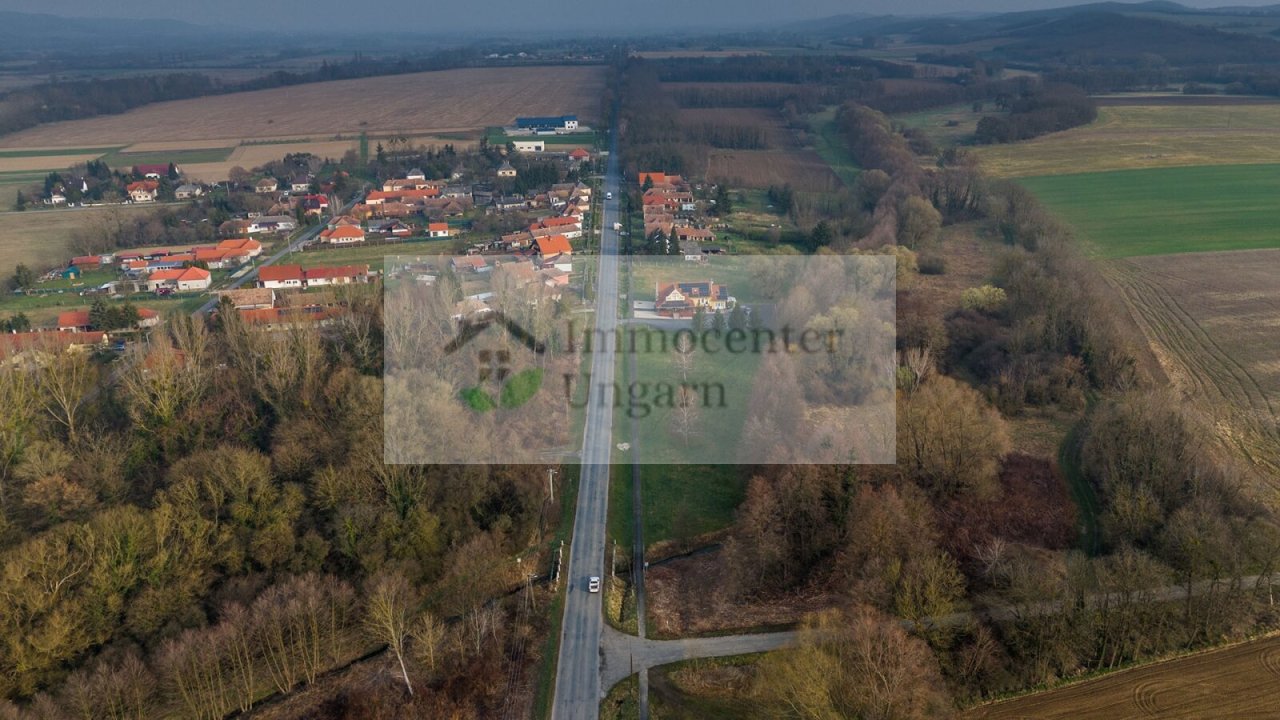 (BAA) Hervorragend eingeführtes Gasthaus mit 4 Fremdenzimmern im Zalatal (CM016-2) — exclusive-hd