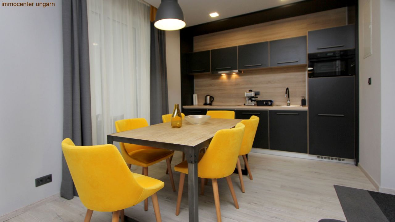 Ferienwohnung & Restaurant direkt am Nordufer des Plattensee (AAA-88112) (88112-2)