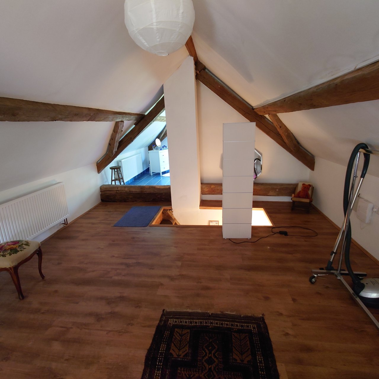 Renoviertes Herrenhaus mit großem Grundstück, ideal für Pferdebesitzer & Ruhesuchende (HCM112-3) — living area above