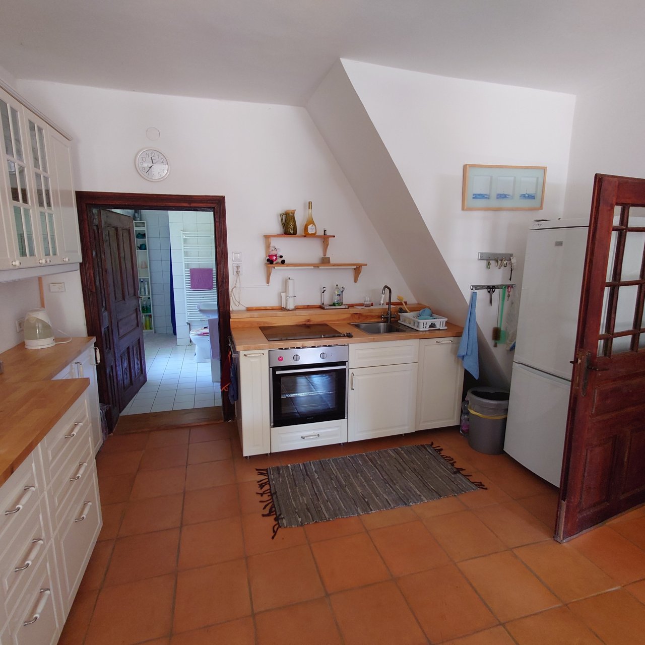 Renoviertes Herrenhaus mit großem Grundstück, ideal für Pferdebesitzer &amp; Ruhesuchende (HCM112-3) — kitchen