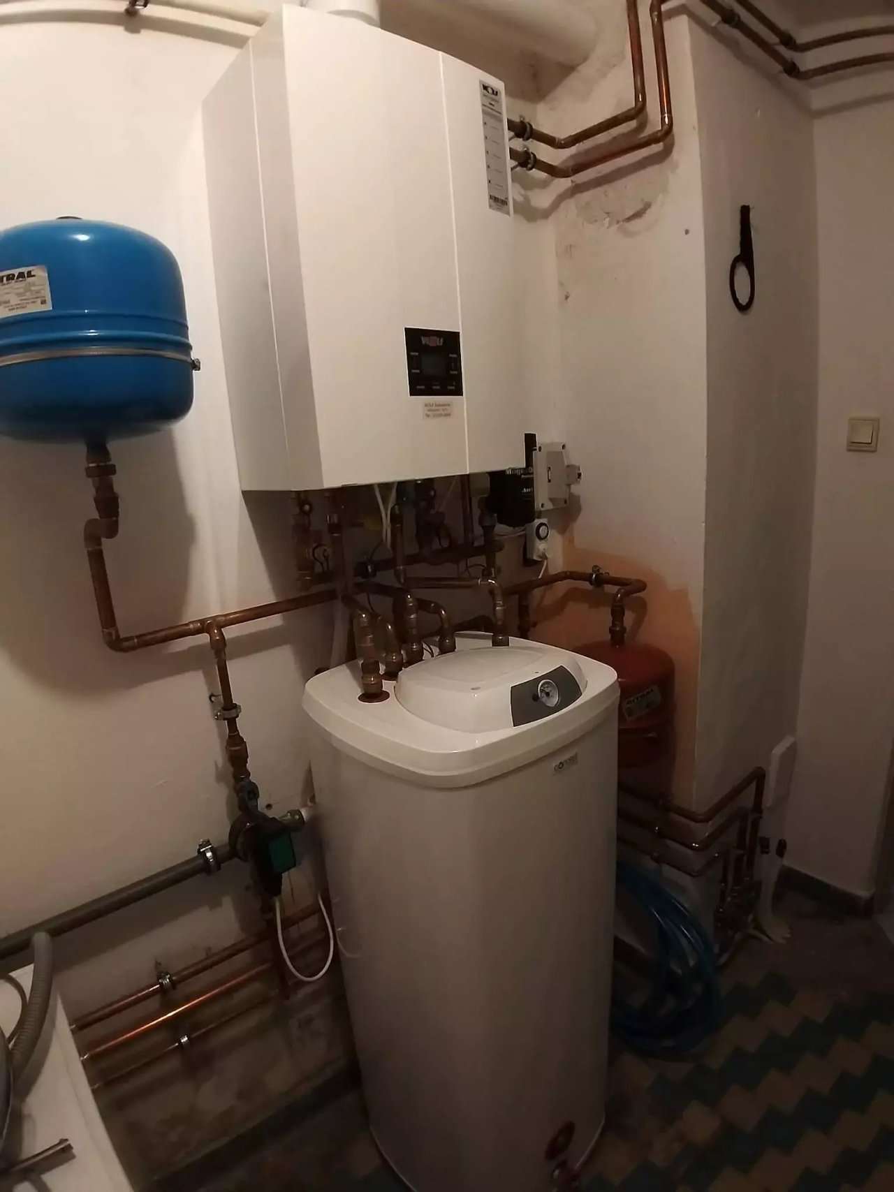 (BCA) Einzigartige Wohn- und Geschäftsmöglichkeit 1200 m vom Hévíz Thermal Seebad entfernt! (ES50719)