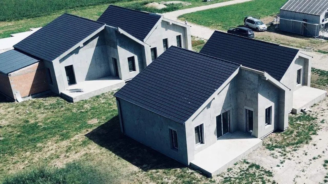 Stilvoller Neubau am Rande des berühmten Golfplatzes (AAA) (IB50701) — Arquitectura moderna combina funcionalidad: casas unifamiliares cúbicas con distribución inteligente del espacio y diseño atemporal