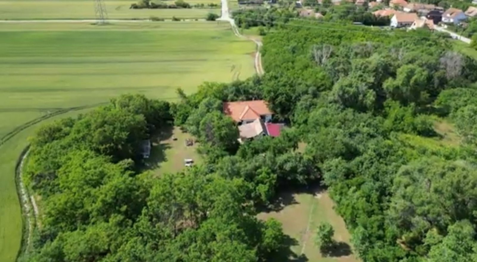 Idyllisches Landhaus im Grünen und doch nah zu Budapest (AAA)