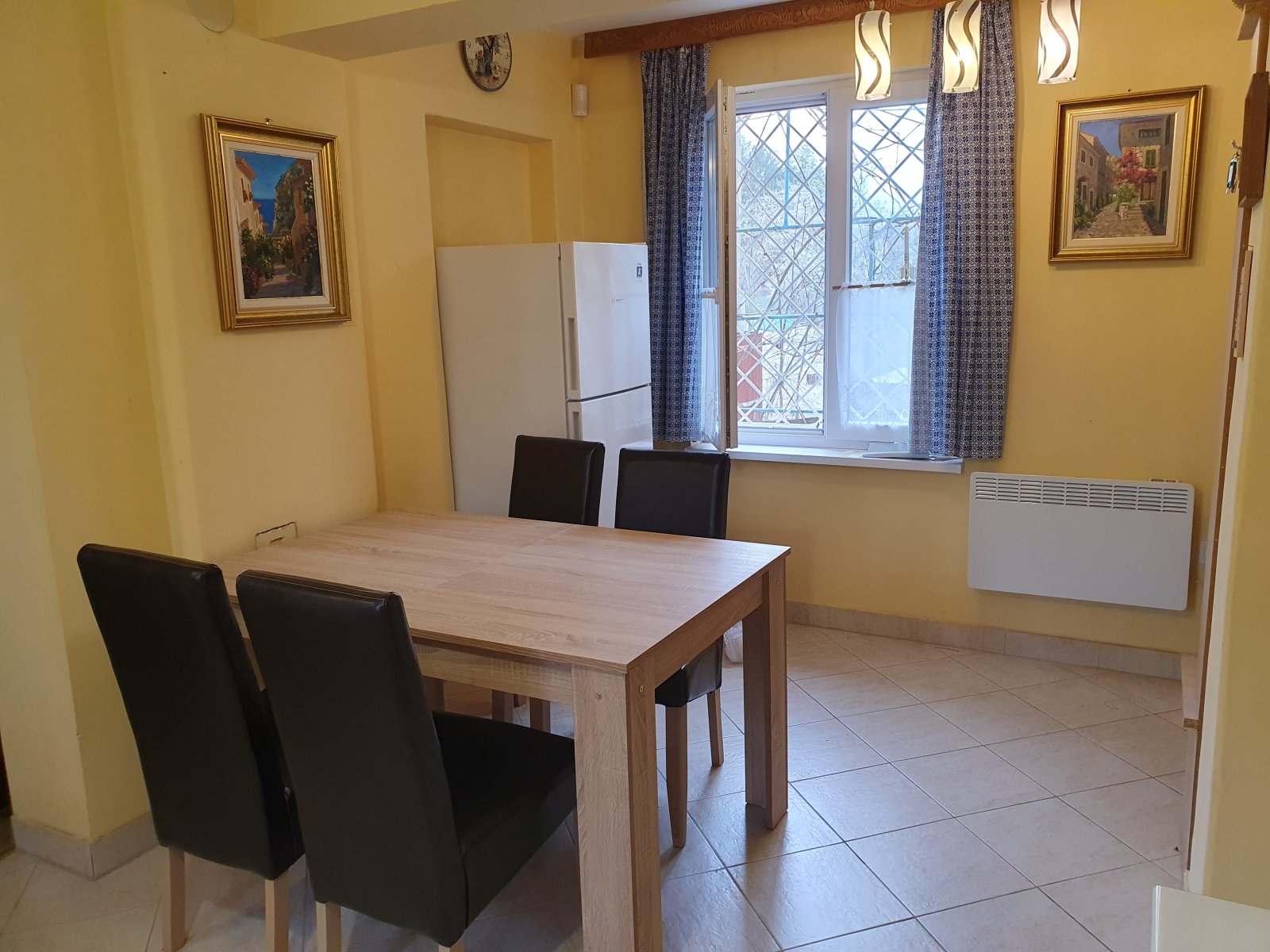 (BAA) Familienhaus mit Teich und großem Grundstück in Ruhelage (CM117-4)