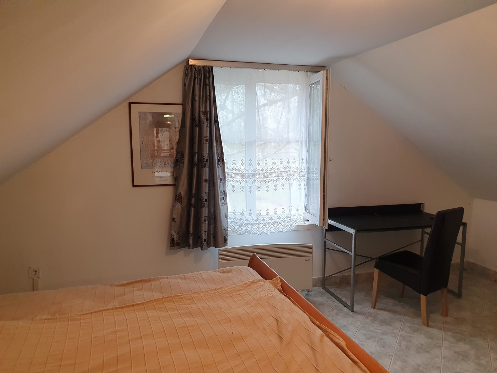 (BAA) Familienhaus mit Teich und großem Grundstück in Ruhelage (CM117-4)
