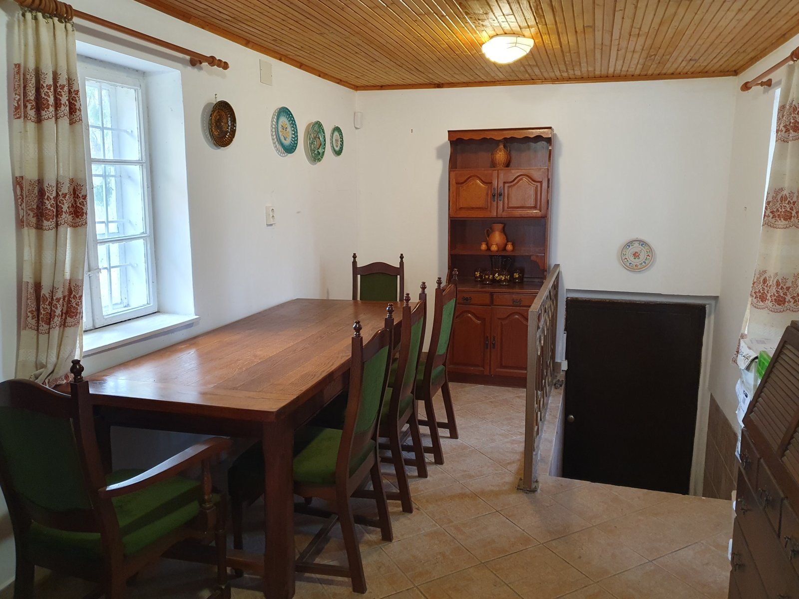 (BAA) Familienhaus mit Teich und großem Grundstück in Ruhelage (CM117-4)