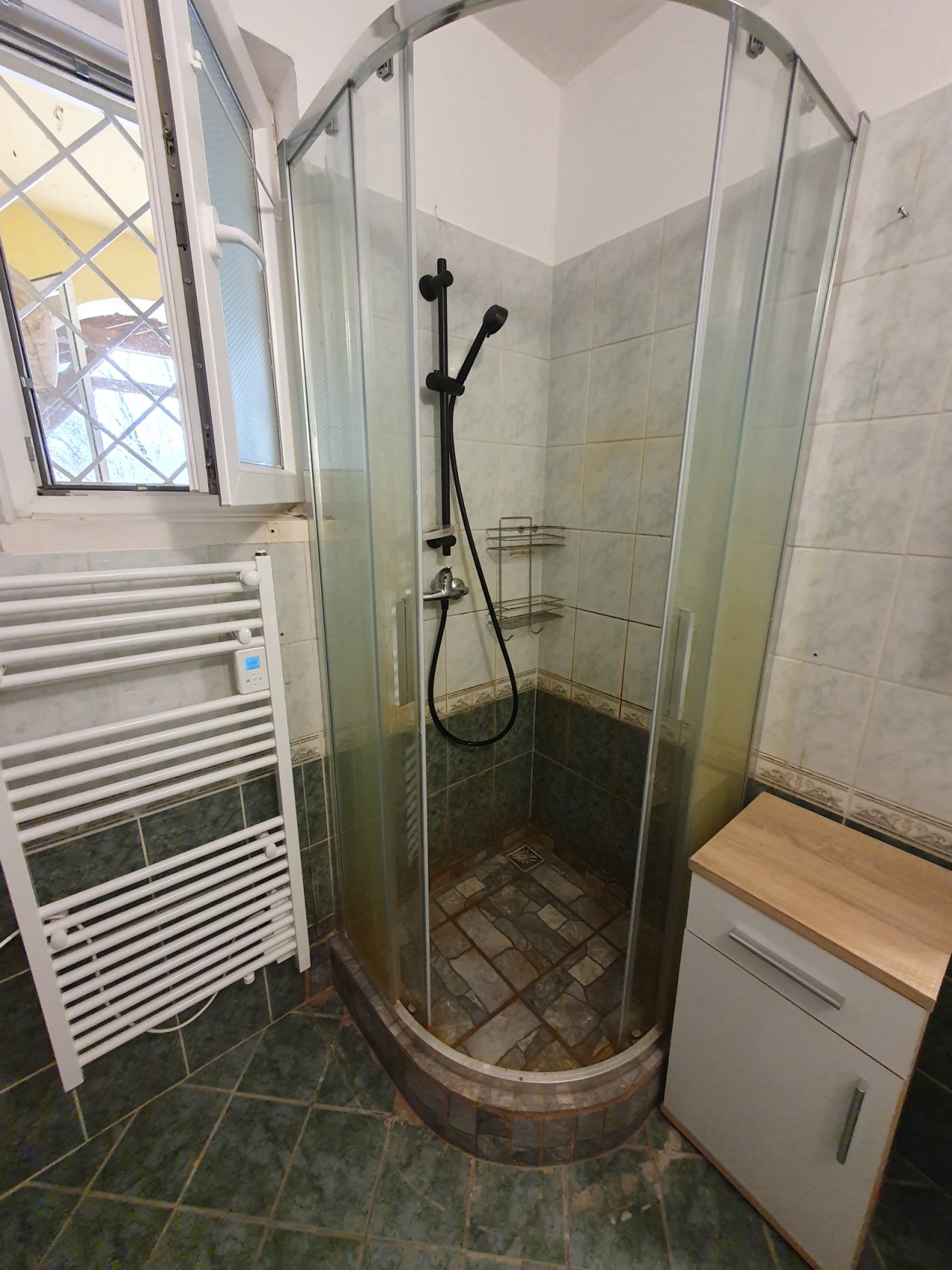 (BAA) Familienhaus mit Teich und großem Grundstück in Ruhelage (CM117-4)