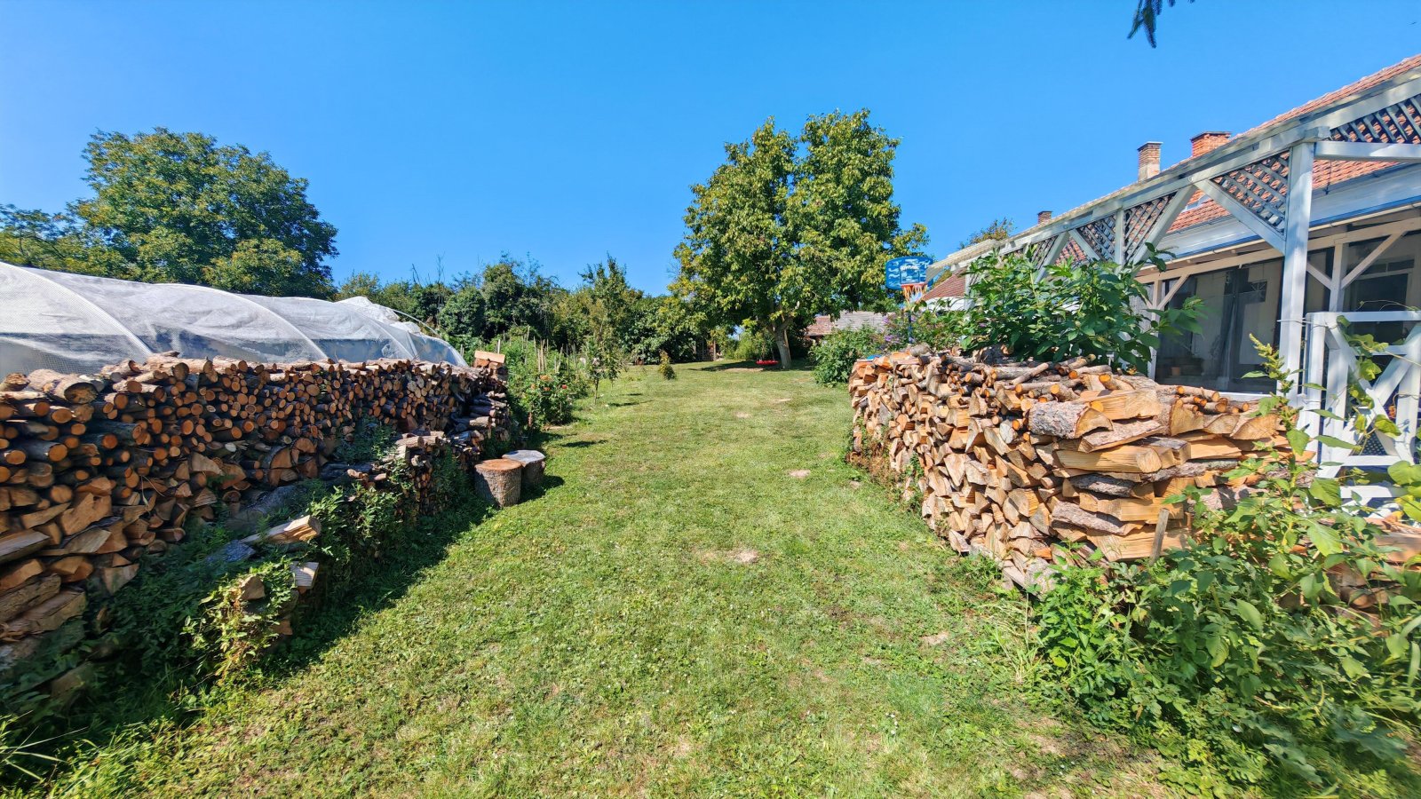 (BAA) Traumanwesen in Ungarn: 180 m² Wohnfläche – ideal für Pferdehaltung und Selbstversorger (AAA) (MW003)