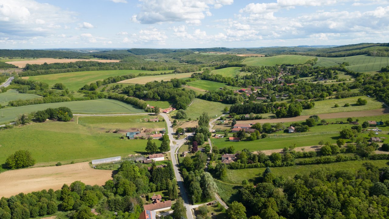 (BBA) Großes Familienhaus in ländlicher Umgebung  bei Héviz (33814)