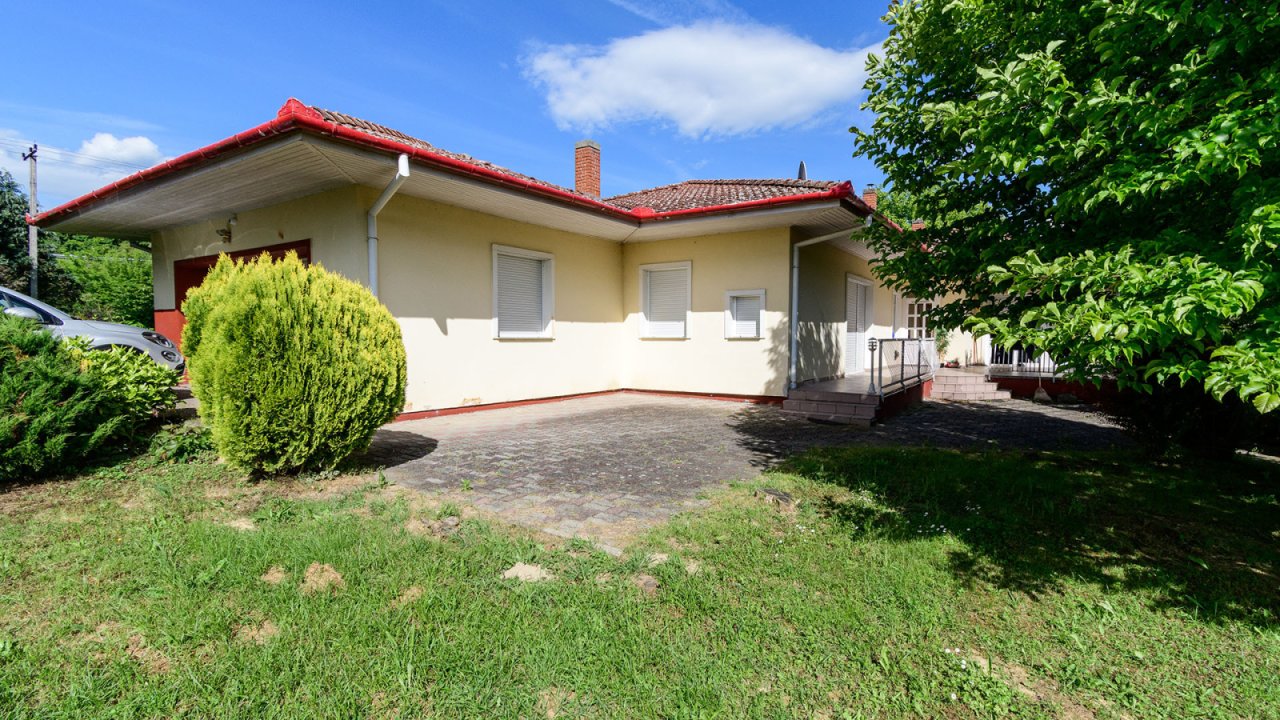 (BBA) Großes Familienhaus in ländlicher Umgebung  bei Héviz (33814)