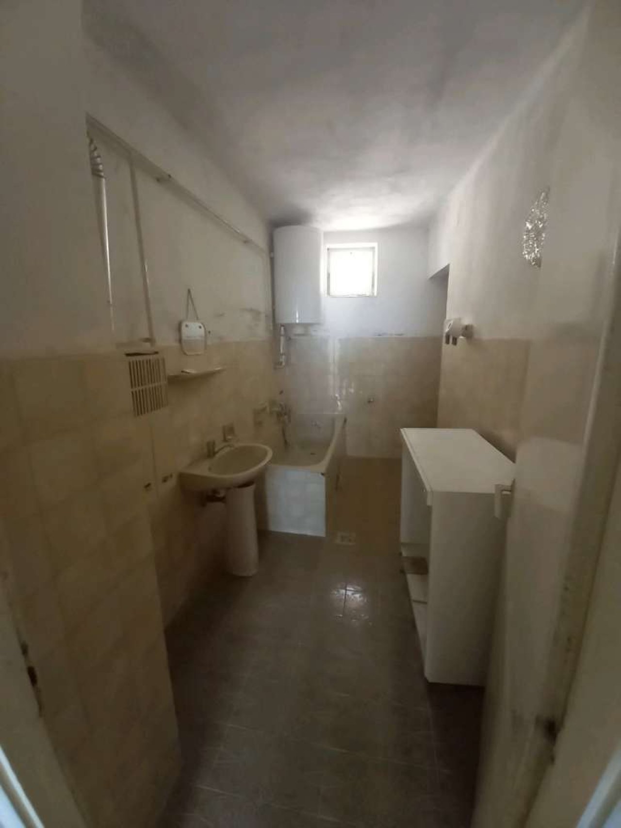 Ungarisches Landhaus in guter Ortslage als Kapitalanlage (ABA) (WH1487)