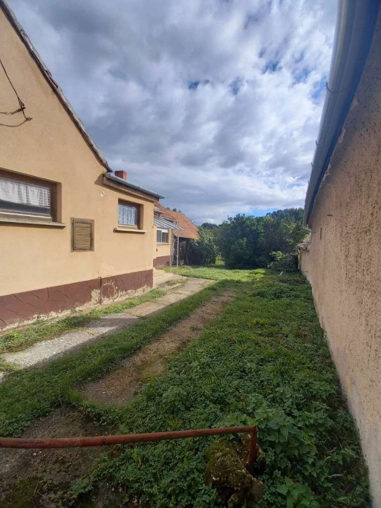 Ungarisches Landhaus in guter Ortslage als Kapitalanlage (ABA) (WH1487)