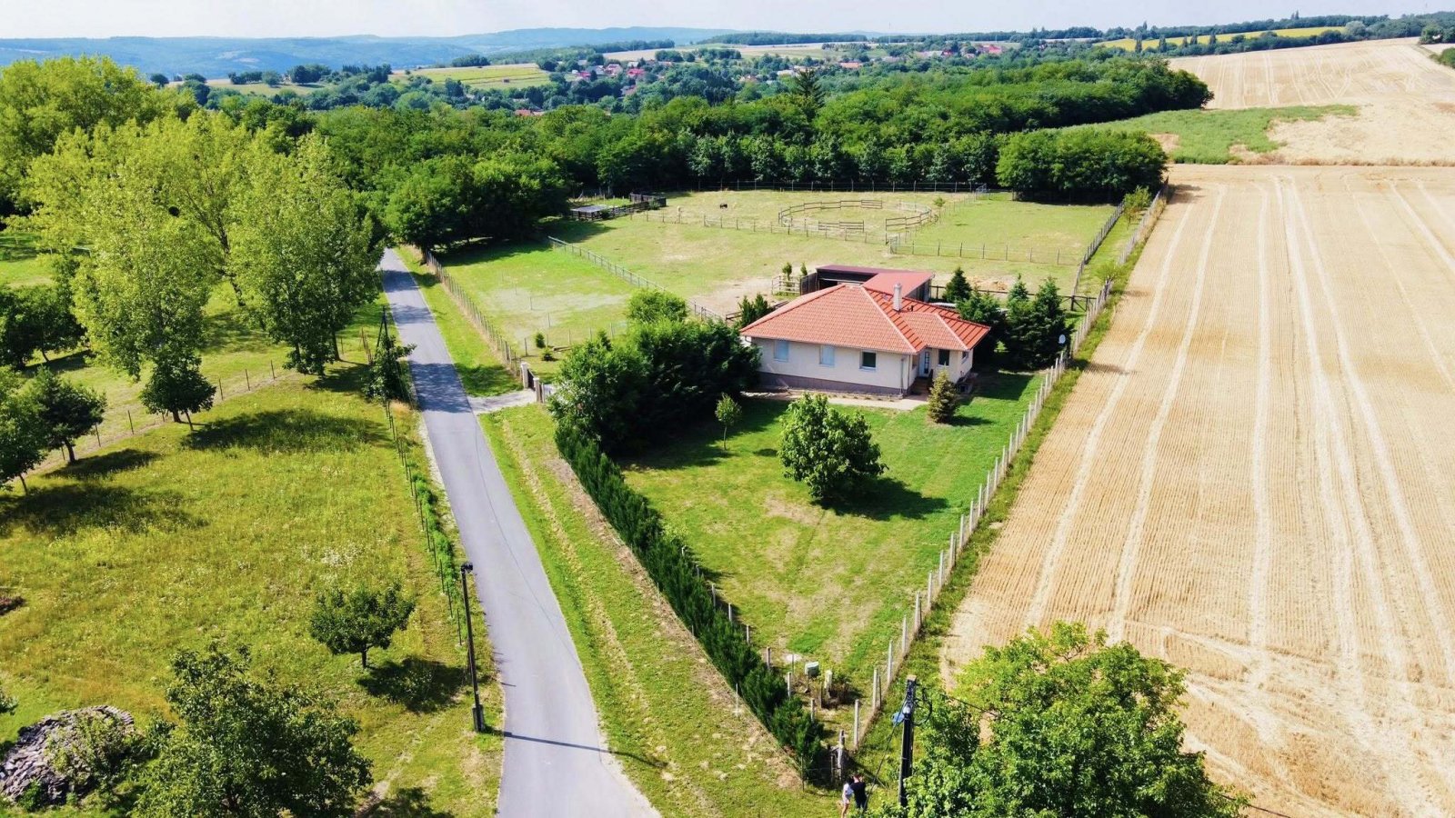 (AAA) Sehr gepflegtes Landhaus & Pferdehaltung möglich