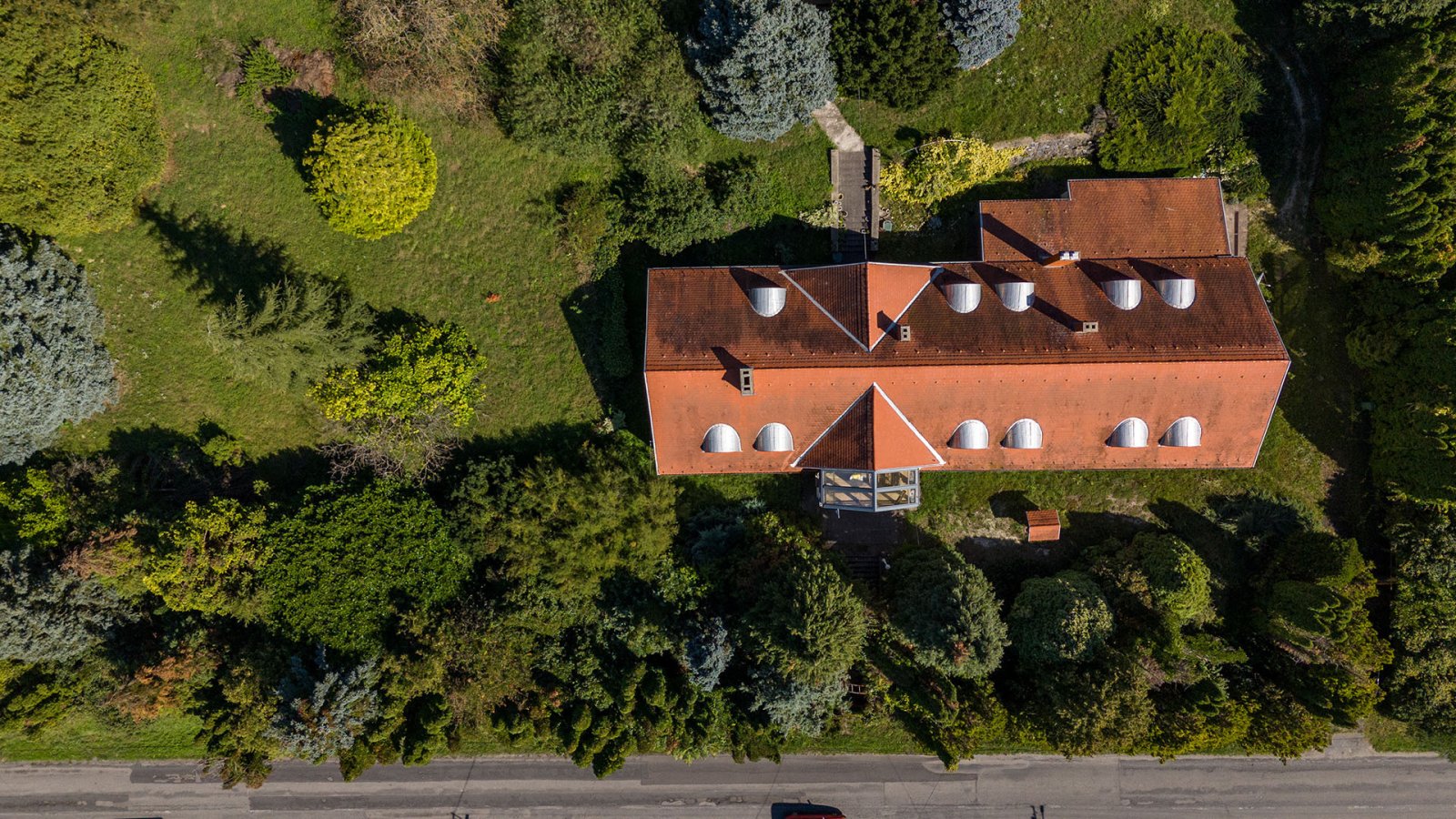 (AAA) Historisches Gebäude als Atelier, Seminarhaus oder großes Wohnhaus (AAA)