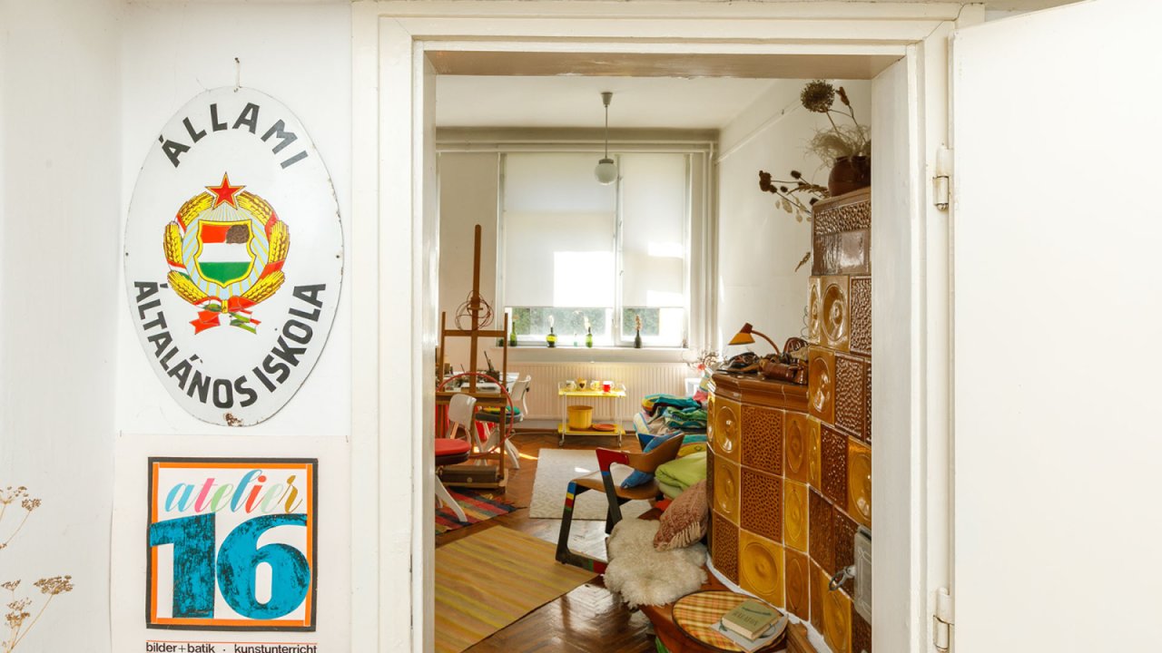 (AAA) Historisches Gebäude als Atelier, Seminarhaus oder großes Wohnhaus (AAA) (33852)