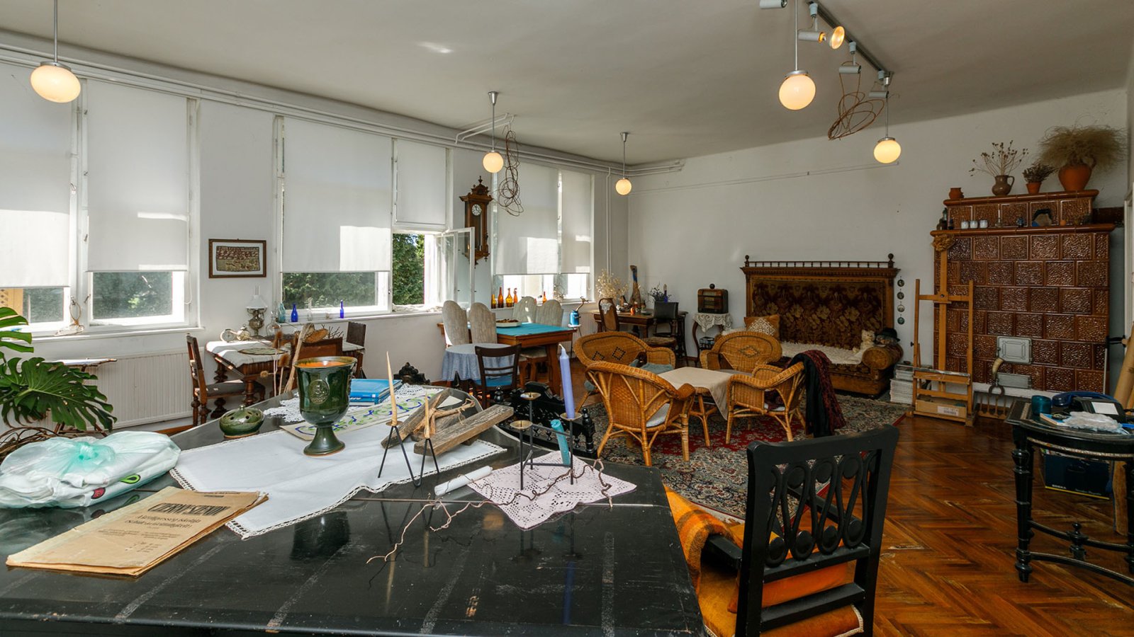 (AAA) Historisches Gebäude als Atelier, Seminarhaus oder großes Wohnhaus (AAA) (33852)