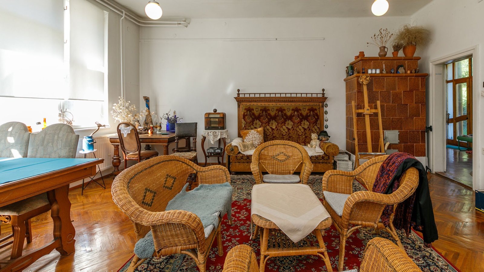 (AAA) Historisches Gebäude als Atelier, Seminarhaus oder großes Wohnhaus (AAA) (33852)