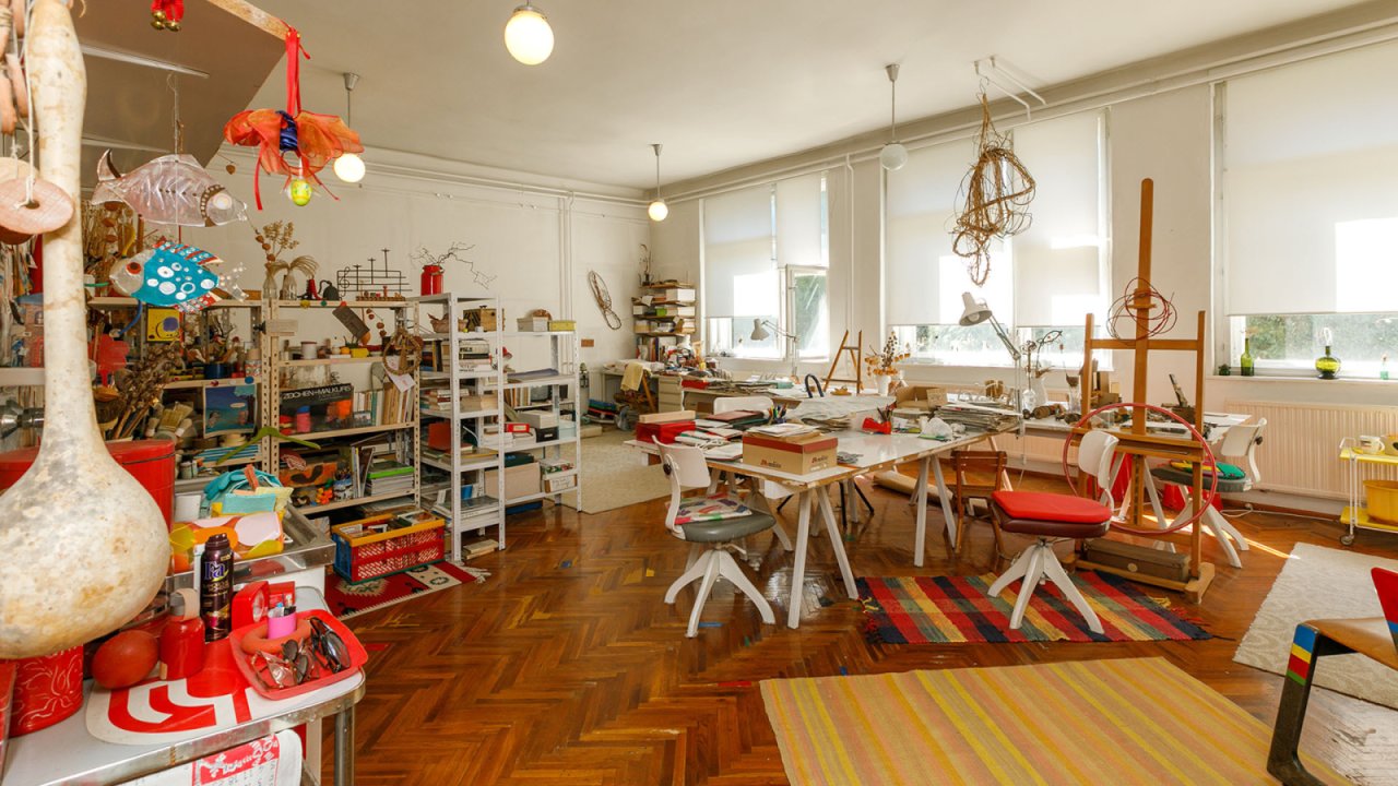 (AAA) Historisches Gebäude als Atelier, Seminarhaus oder großes Wohnhaus (AAA) (33852)