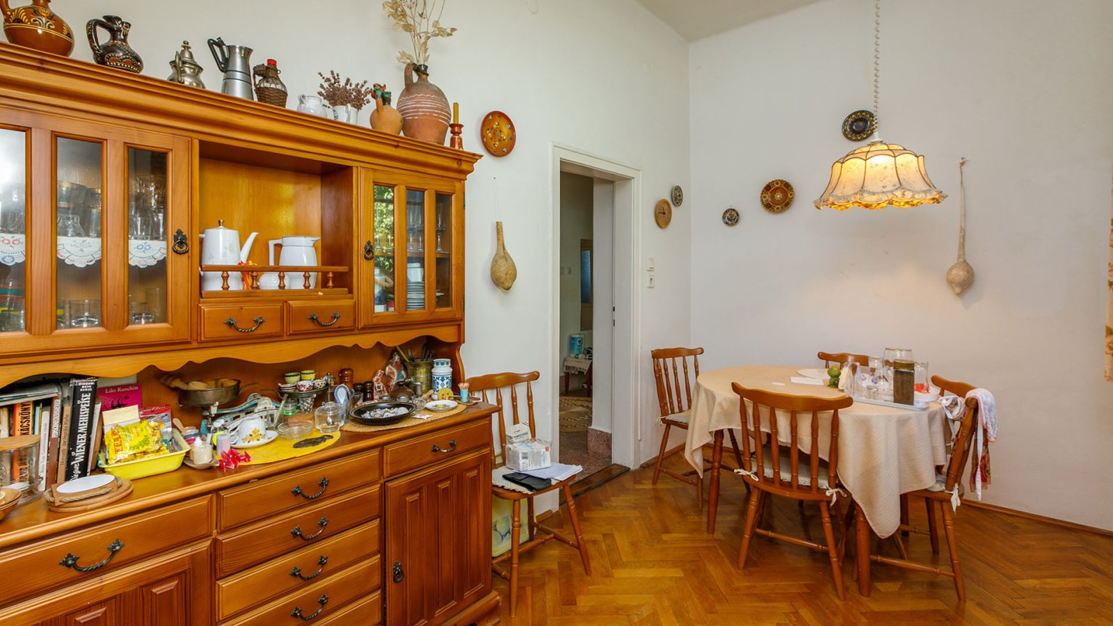 (AAA) Historisches Gebäude als Atelier, Seminarhaus oder großes Wohnhaus (AAA) (33852)