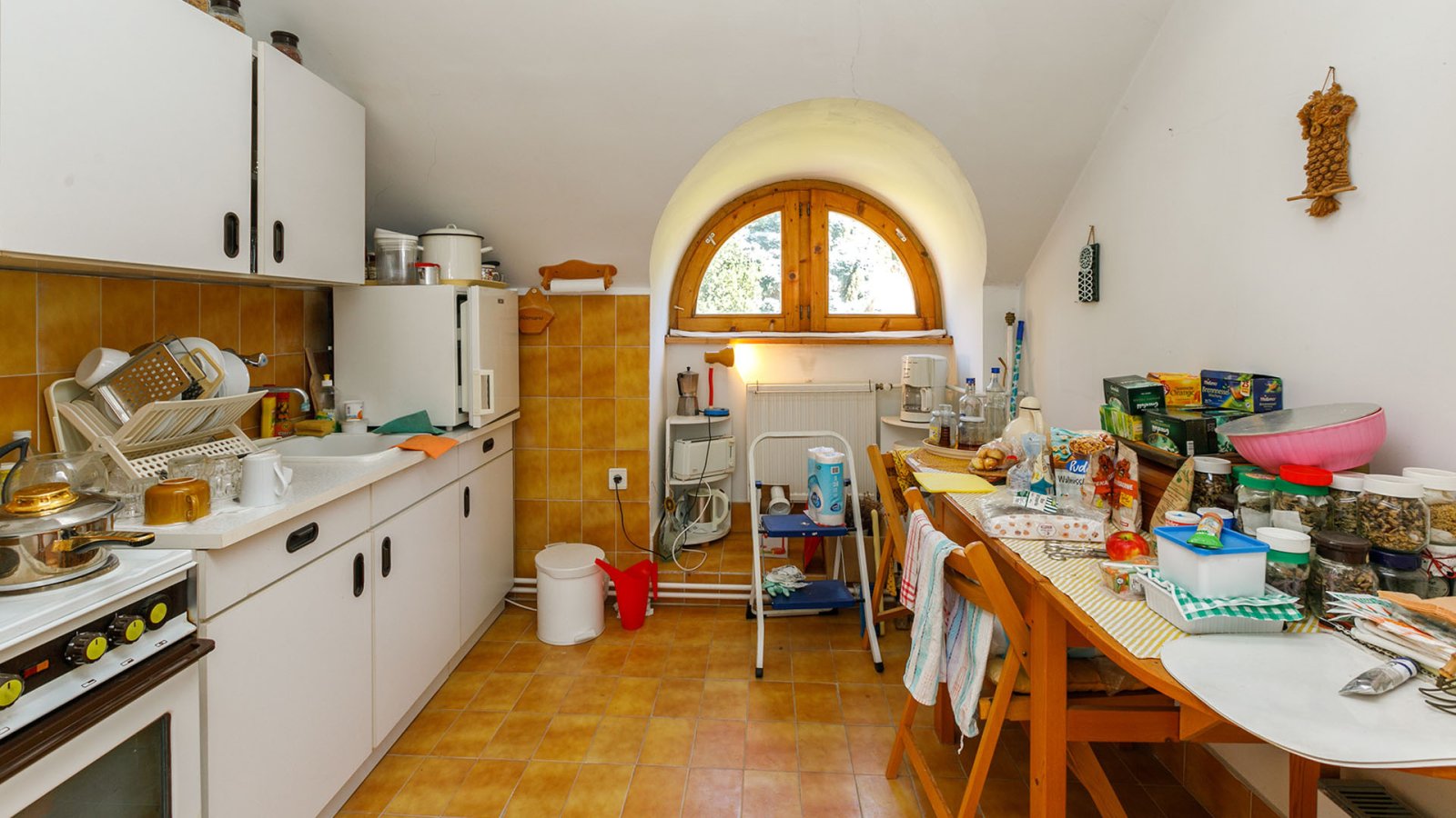 (AAA) Historisches Gebäude als Atelier, Seminarhaus oder großes Wohnhaus (AAA) (33852)