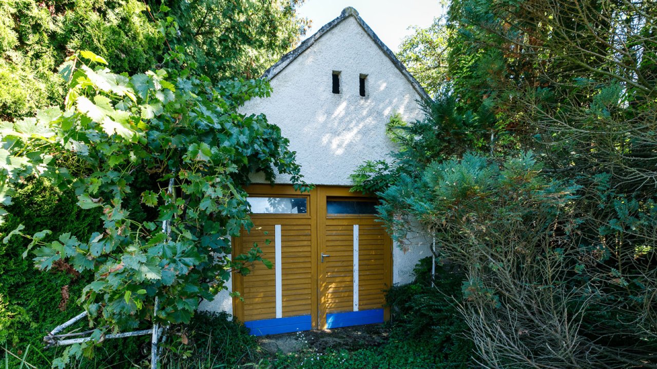 (AAA) Historisches Gebäude als Atelier, Seminarhaus oder großes Wohnhaus (AAA) (33852)