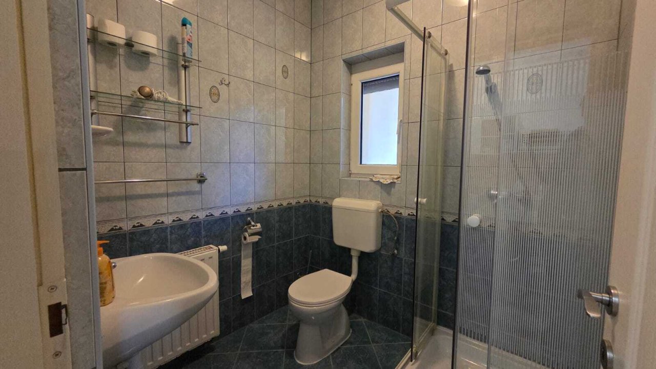 Exklusives und Gepflegtes Familienhaus in ruhiger, zentraler Lage Nähe Balaton (IB25204)