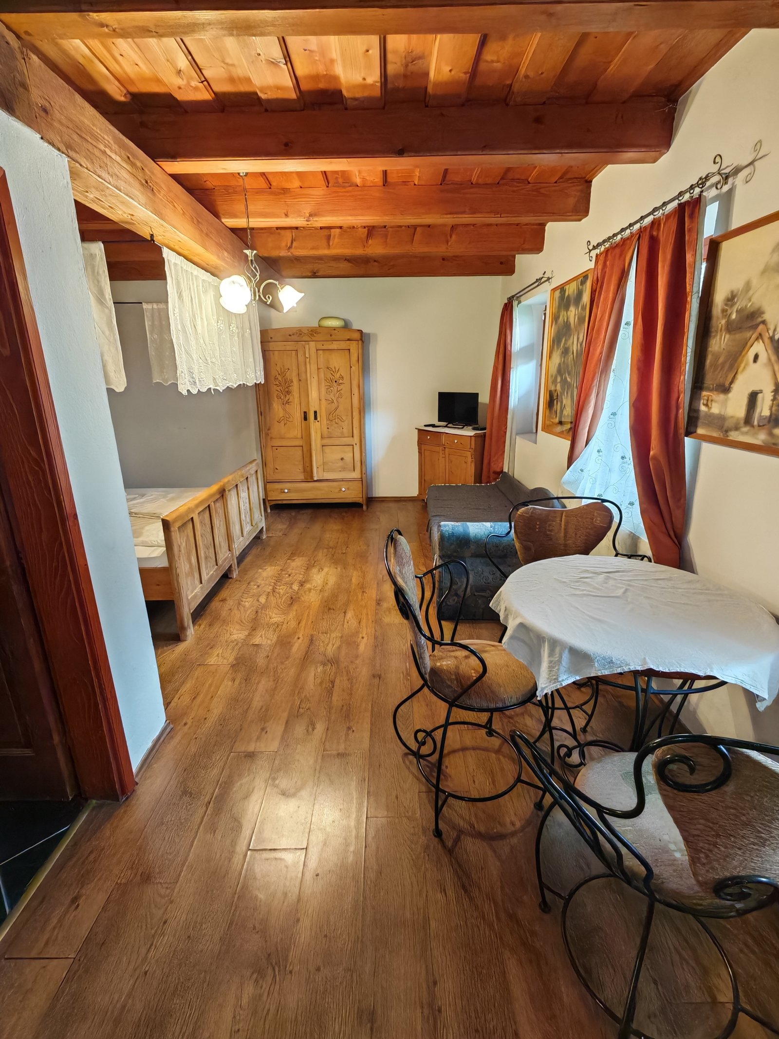 Historisches Landhaus mit 4 Gäste-Apartments Nähe Österreich (AAA) (KK004)