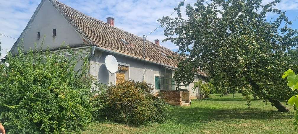 (CAA) Teilsaniertes  Einfamilienhaus Nähe Österreich