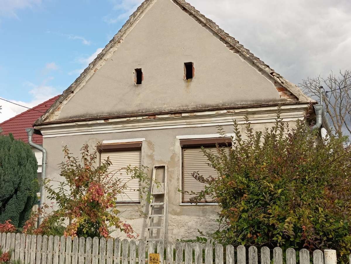 (CAA) Teilsaniertes Einfamilienhaus Nähe Österreich