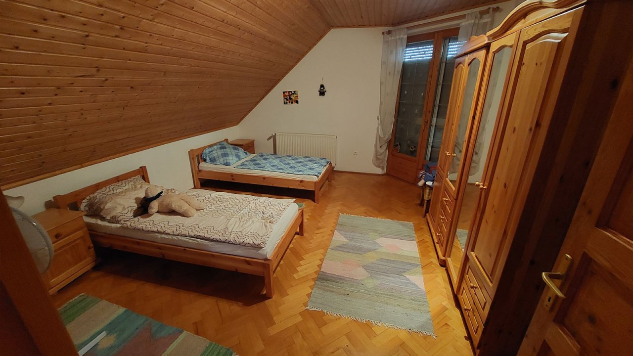 (AAA) Großzügiges Familienhaus in Seenähe und trotzdem ruhg gelegen (33557)