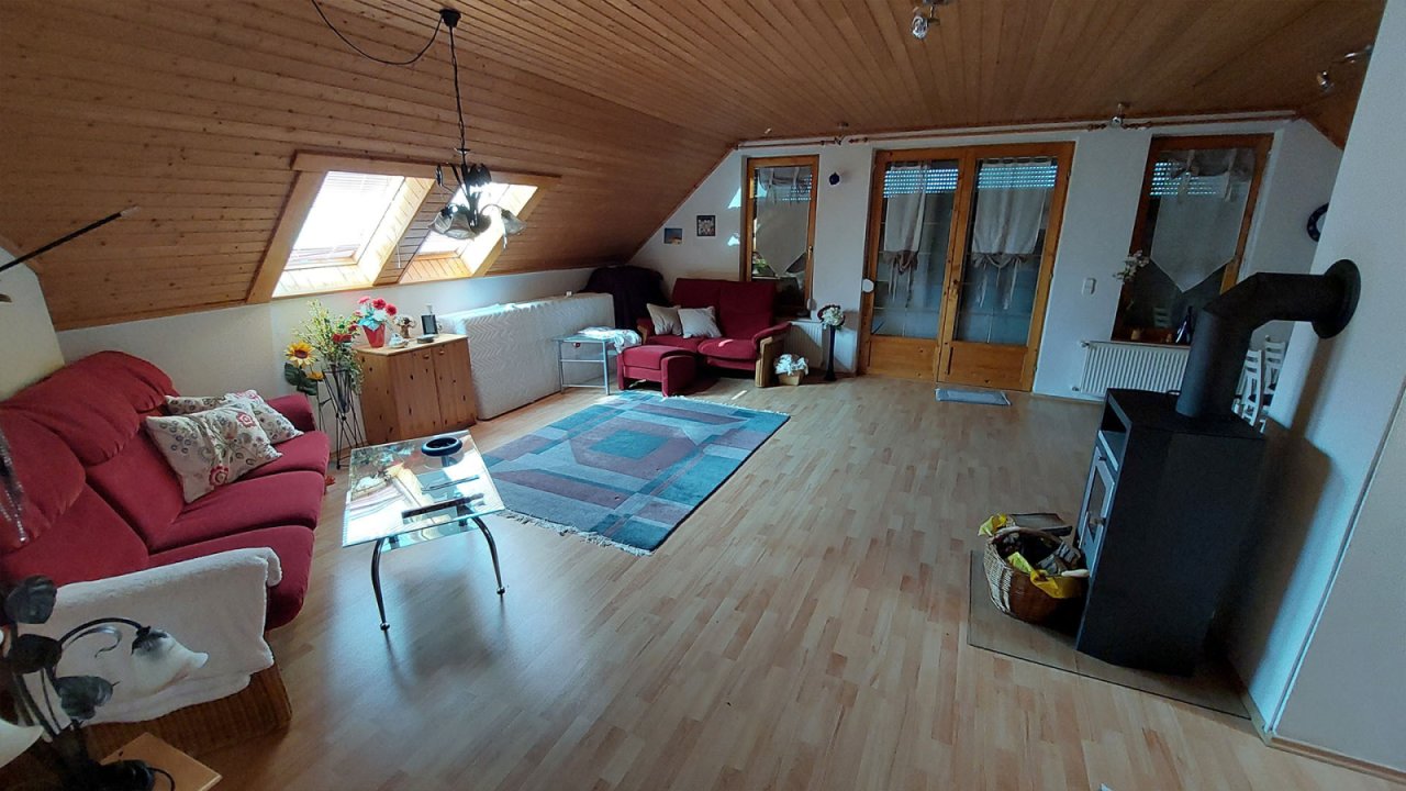 (AAA) Großzügiges Familienhaus in Seenähe und trotzdem ruhg gelegen (33557)
