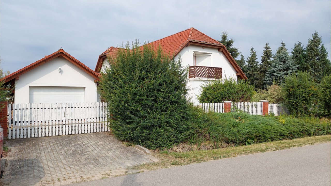 (AAA) Großzügiges Familienhaus in Seenähe und trotzdem ruhg gelegen (33557)