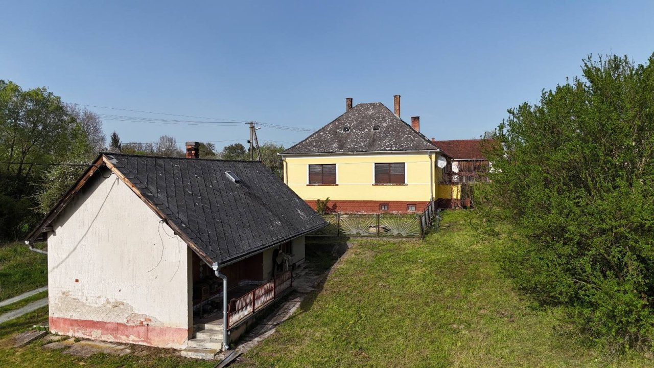 (ABA) Charmantes Ensemble im Nationalpark (RV016)