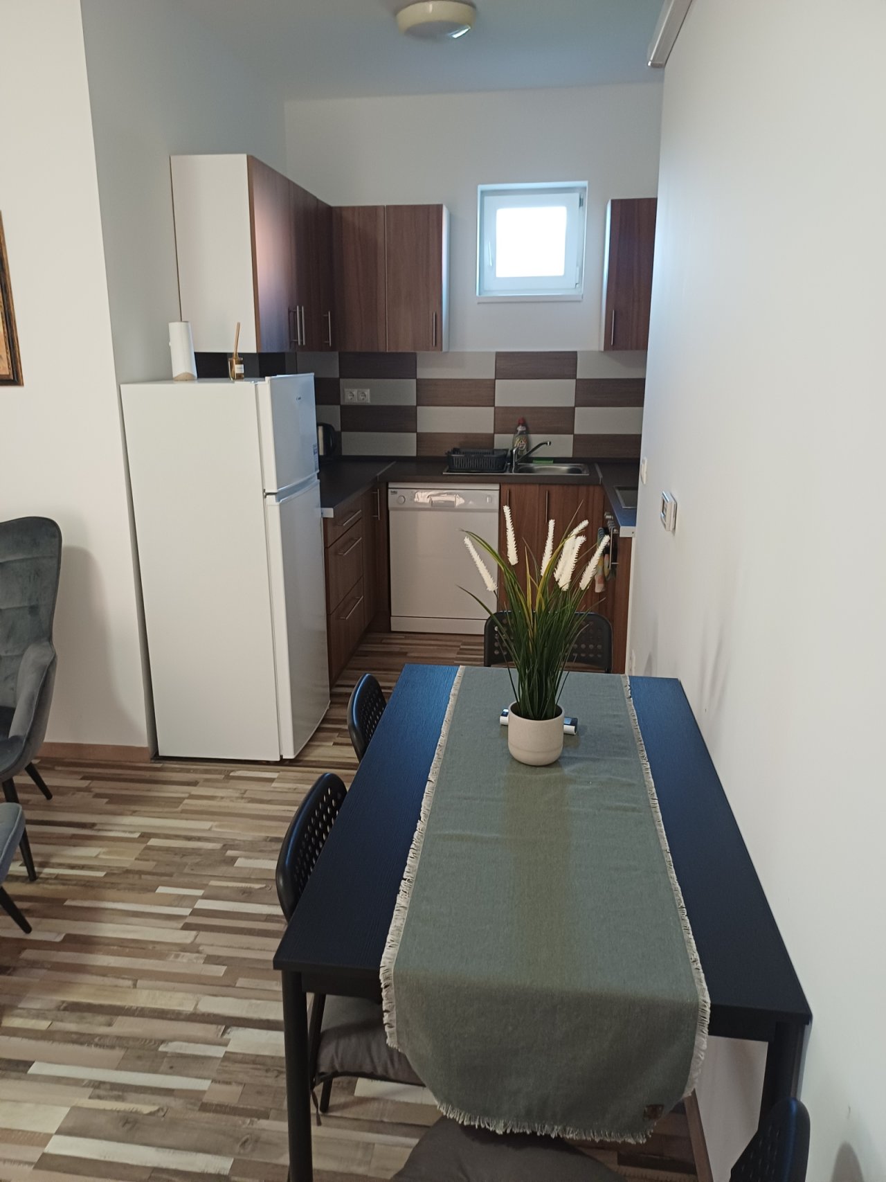 (AAA) Neuwertige Wohnung im Kurort mit Panoramablick / Erdgeschoss (KK006-M)