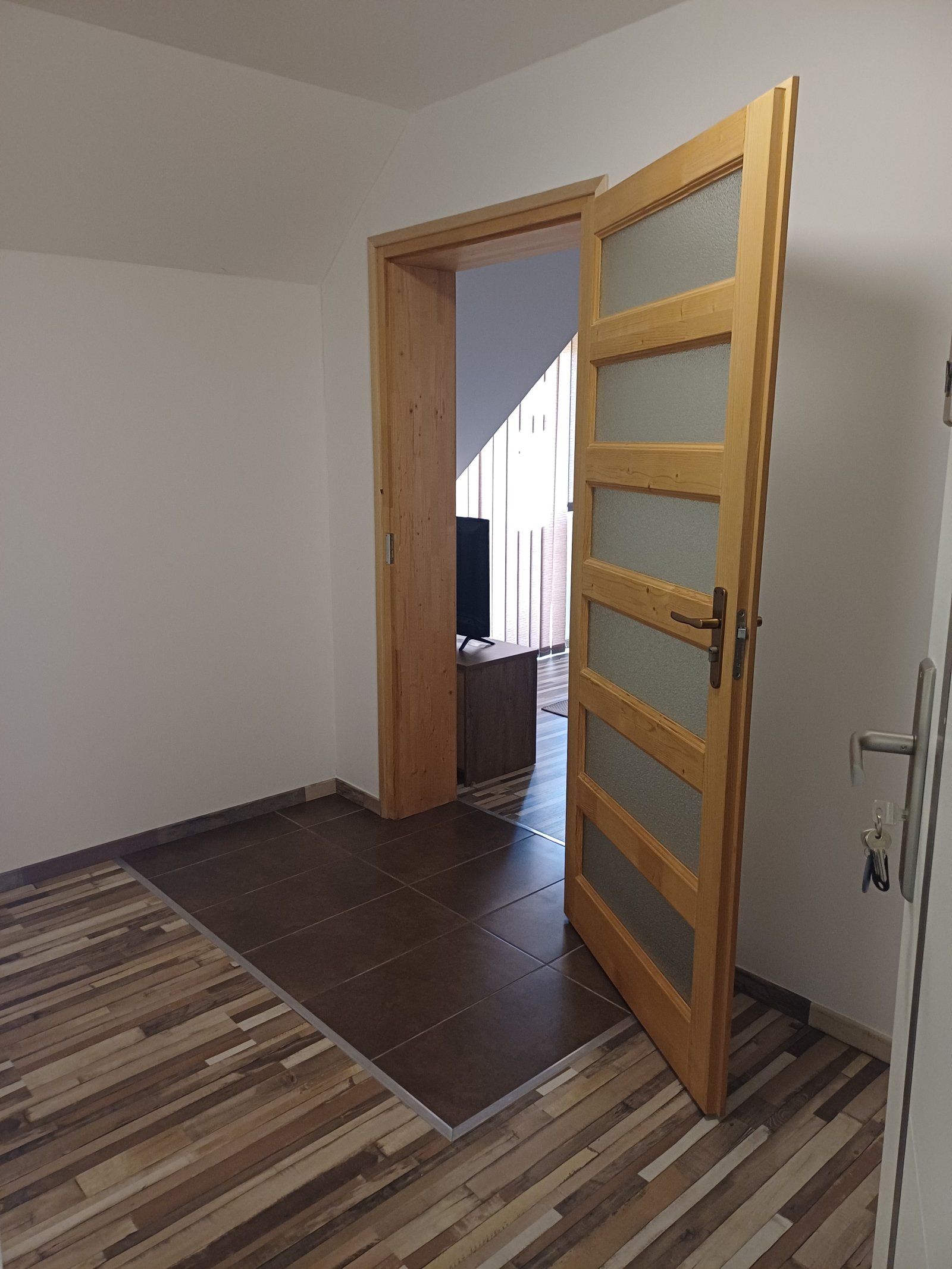 (AAA) Neuwertige Wohnung im Kurort mit Panoramablick (KK009-M)