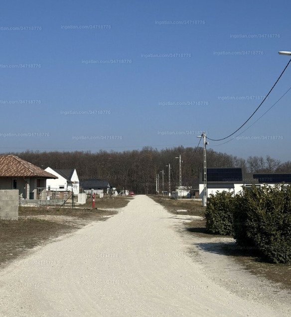 (A--) Tolles Baugrundstück bei Alsópáhok in ruhiger Umgebung