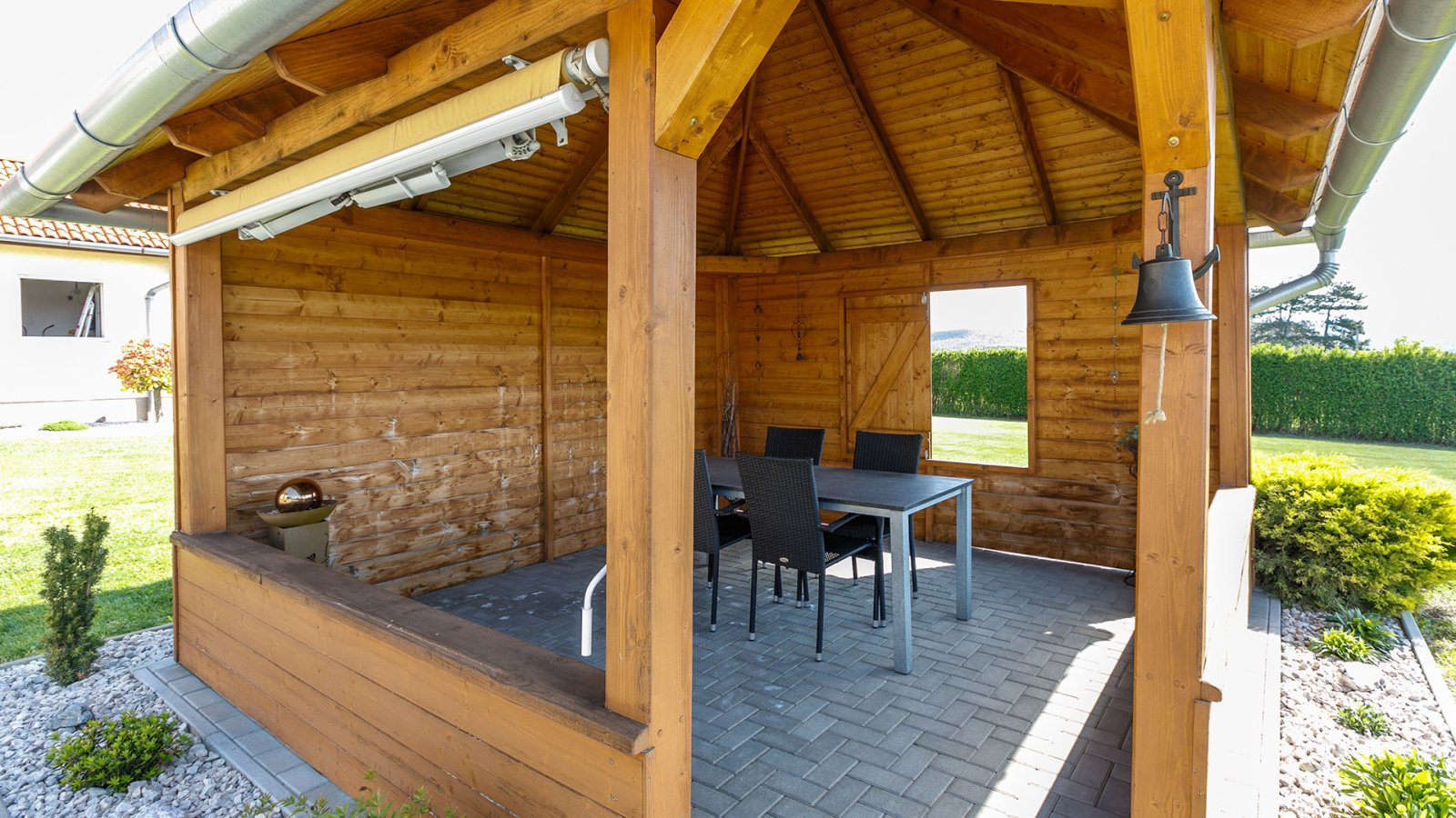 (AAA) Luxuriöses Anwesen am Nordufer mit Seepanorama (33562)
