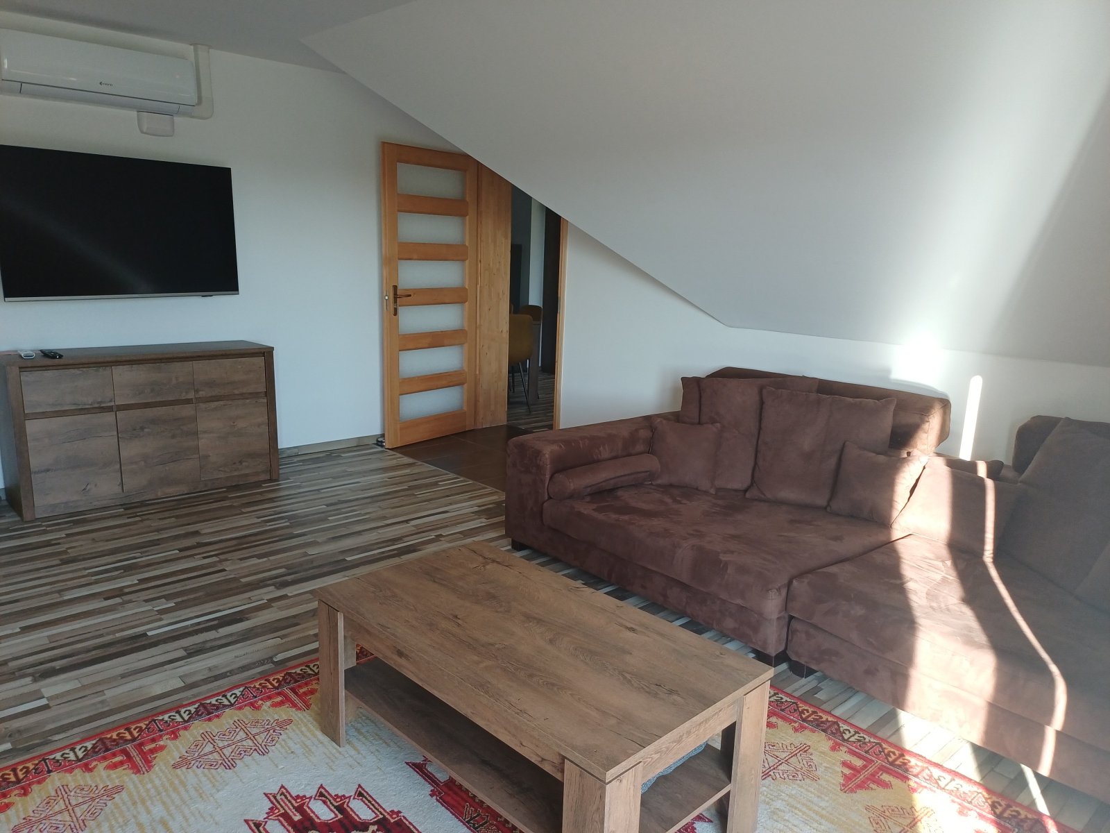 (AAA) Neuwertige Wohnung im Kurort mit Panoramablick (KK008)